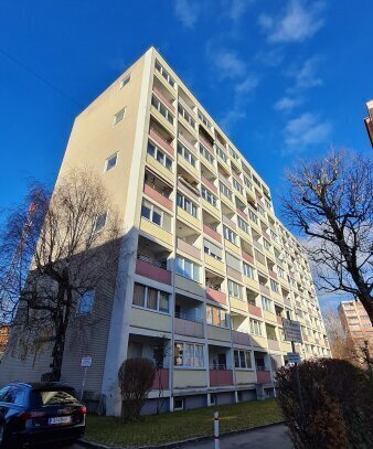 WOHNEN AN DER GLAN! Schöne, sonnige 3-Zimmer-Wohnung mit Loggia zu verkaufen