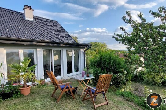 Bezauberndes, kleines Haus mit traumhaften Fernblick