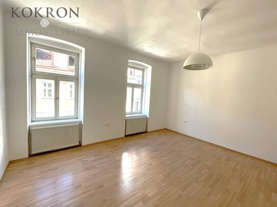 Schöne, teilrenovierte Altbauwohnung in zentraler Lage - 41.5m²