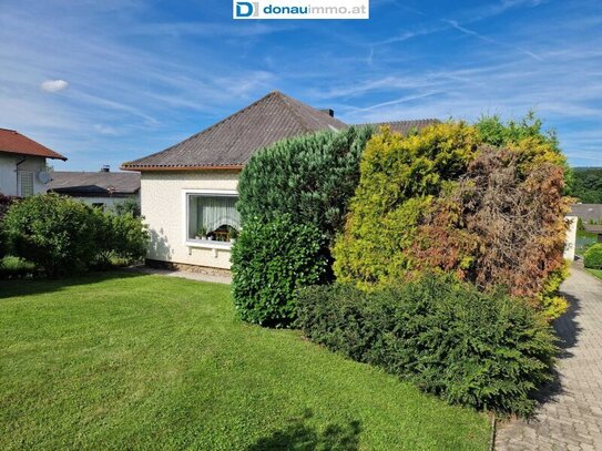 Einfamilienhaus in Bungalowbauweise mit Garten und Gartenhaus in Walpersbach