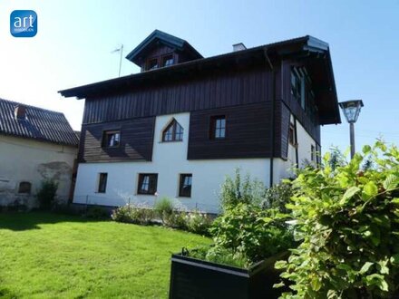 Mehrparteienhaus Riedau: 14 Zimmer, 210m², Garten, Garage & mehr!