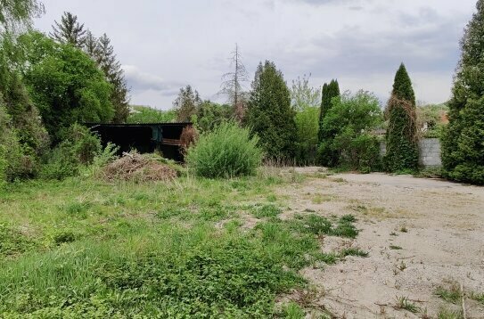 Aufgeschlossenes Baugrundstück in Siedlungslage (angrenzende Parzelle ebenfalls zu kaufen)