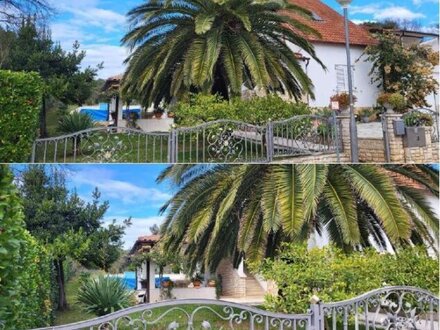 VILLA mit 5 Apartments in Nobelgegend - mit Pool ***200m zum Meer***
