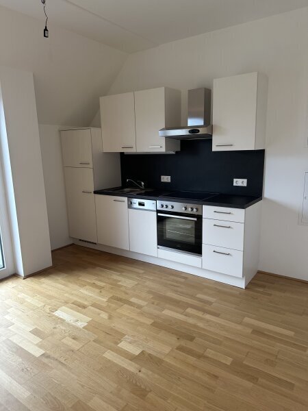                                                              Sonnige, barrierefreie Wohnung mit Balkon, inklusive Stellplatz in der Garage,&hellip;                                                       in Brunn (Nürnberg)