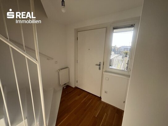 schöne 2-Zimmerwohnung mit Balkon direkt zum Brunnenmarkt