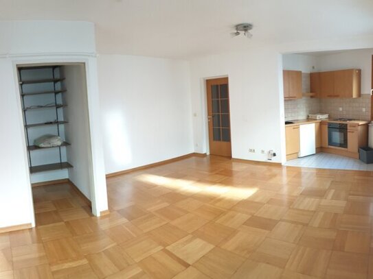 Singlewohnung mit 300m2 Gemeinschafts-Terrasse (Warmmiete)