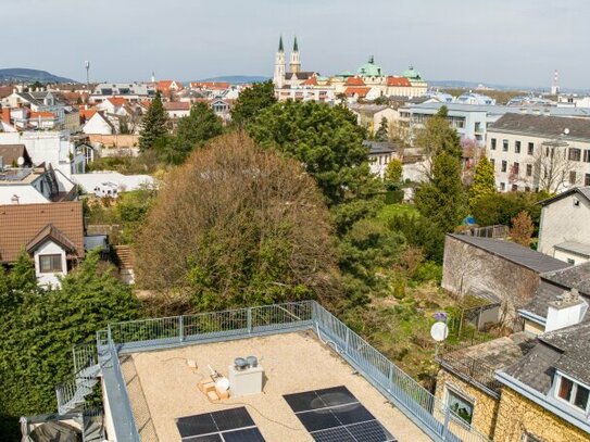 Moderne neuwertige Stadtvilla in zentraler Lage Klosterneuburg I Naturpool I Doppelgarage I Fernsicht + Blick Stift Klo…