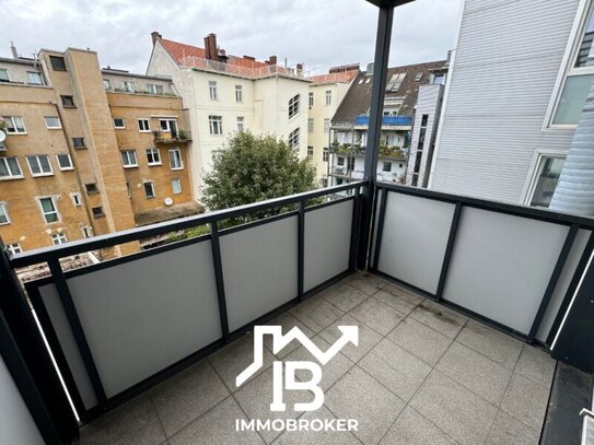 Großzügige 2-Zimmer-Wohnung beim Landestheater mit Balkon zu vermieten!