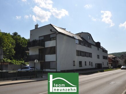 TERRASSE & DACHTERRASSE - NEUBAU IM STADTZENTRUM UND BEIM HAUPTPLATZ VON PURKERSDORF! ANLAGE. - WOHNTRAUM