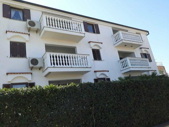 Malinska/Vantacici: Vollrenovierte Wohnung in Kroatien nur 250 m vom Badestrand entfernt!