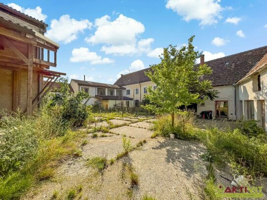 Neuer Preis: Große Chance! - Wohnhaus, Hof- & Nebengebäude, reichlich Garten! - Nur 5 Min. vor Horn. - Über 5.750 m² Gr…