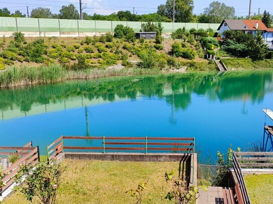 Rarität: Haus am See (333 m² Eigengrund) mit direktem Wasserzugang!