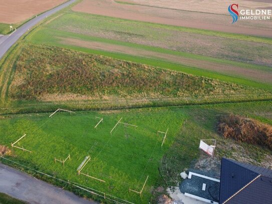 Vielseitiger Baugrund 3.163 m² für Wohnen und Gewerbe in Nebersdorf zu kaufen