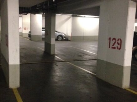 TIEFGARAGENPLATZ GÜNSTIG ZU VERMIETEN