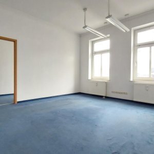 Herzlich Willkommen neue Mieter - ich bin eine kleine renovierte 3,5-Zimmer Wohnung!