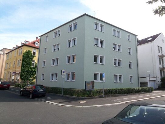 Mietwohnung in Würzburg -
	Großzügige Wohnung mit Balkon in zentraler Lage - nicht WG-geeignet