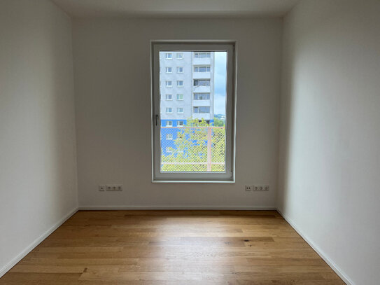 Mietwohnung in Erlangen -
	Großzügige 4-Zimmer-Wohnung mit 2 Bädern und umlaufendem Balkon