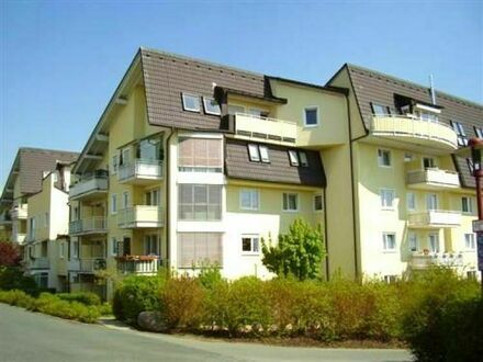 *BIRI* - 3-Raum-Wohnung in Neundorf