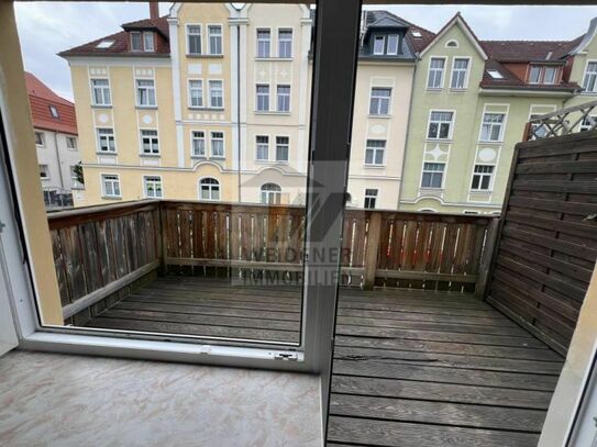 Tolle 3-Raum EG Wohnung mit Balkon, Kamin und Mietergarten in ruhiger Lage!