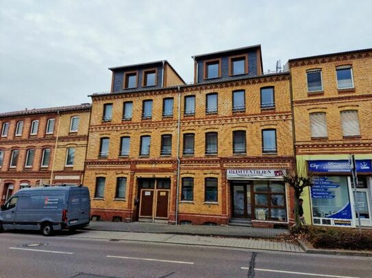 Neu sanierter Laden in denkmalgeschütztem WGH in sehr guter Lage im Zentrum von Schkeuditz