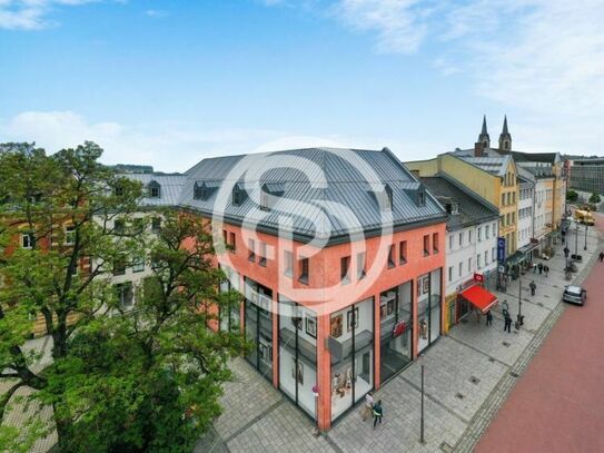 Zentral, zeitgemäß und neuwertig: Erstklassig sanierte Büroflächen in der Hofer Altstadt - Großraum- oder Einzelbüros i…