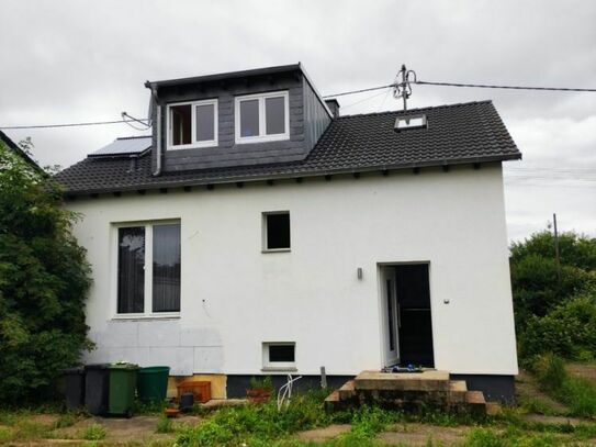 Neuwertiges Einfamilienhaus & zusätzliches Baugrundstück in Büdingen