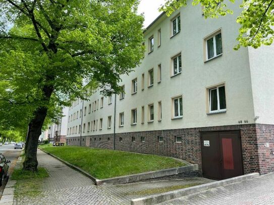 Schöne und Helle 2-Zi. Wohnung mit Südbalkon im 2.OG