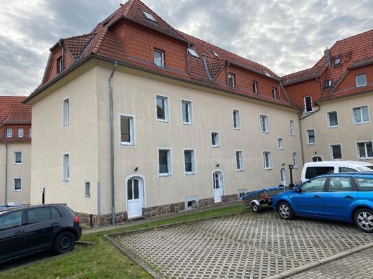 Tolle 2-Zimmer Dachgeschosswohnung mit großem Wohnzimmer und Balkon in ruhiger Lage