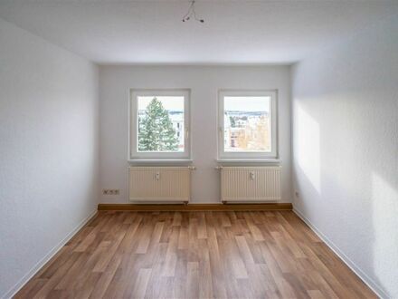 Kleine helle Dachgeschoss-Wohnung in Hilbersdorf zu vermieten!