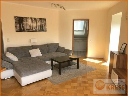 Helle, freundliche 2-Zimmer-Maisonette Wohnung mit Einbauküche und Balkon im Staatsbad