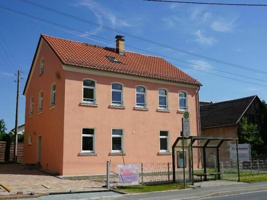 Saniertes Mehrgenerationenhaus mit Barrierefreier Rollstuhlgerechter Einliegerwohnung