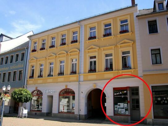 Kleines Büro im Schmuckstück auf dem Markt