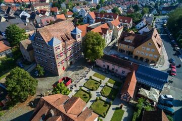 Historie trifft Moderne...Arbeiten über den Dächern von Feucht