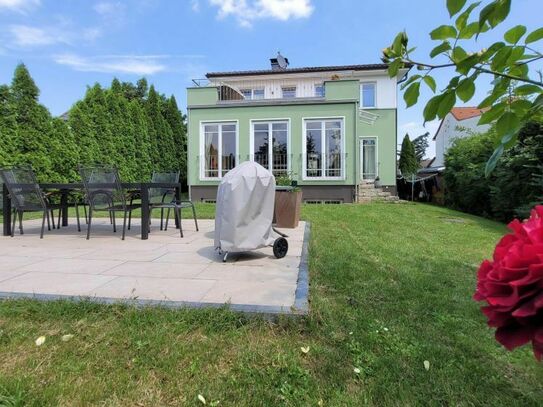 Familienfreundliches Traumhaus mit Terrasse und Garten !