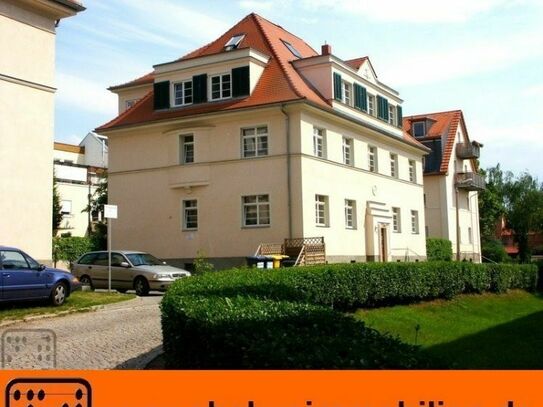 TRAUMHAFTE Wohnung mit bald neuem Parkett in Markkleeberger Einfamilienhauslage!