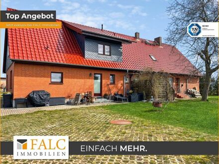 ***Zweifamilienhaus in ruhiger Ortslage***