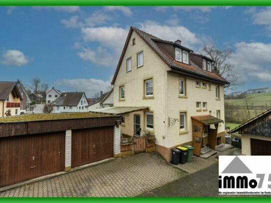 liebevolles Einfamilienhaus mit Freisitz, Doppelgarage, neuen Fenstern & Heizung. Klasse!