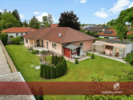 NEU! | Untermeitingen - Großzügiger 5-Zimmer Bungalow mit Sonnenterrasse, Garten und Doppelgarage!