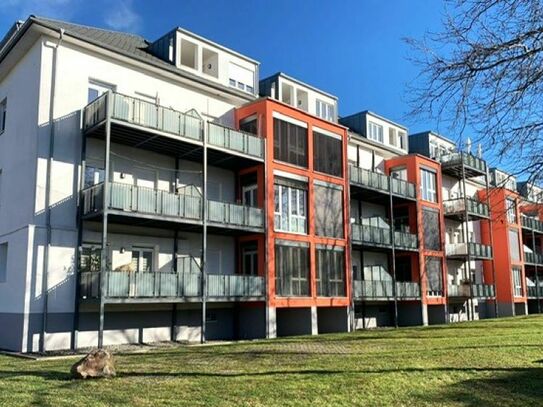 2-Zimmerwohnung mit Balkon, Carport und Stellplatz, provisionsfrei