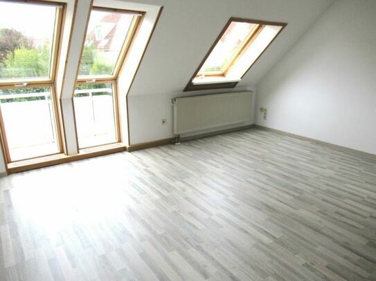 **mit Balkon** 3 Zimmer Wohnung in Leubnitz zu vermieten!