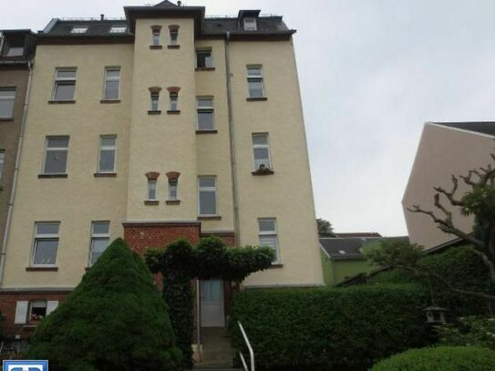 schönes gepflegtes Mehrfamilienhaus mit wunderschön angelegtem Hinterhof / Garten in Plauen