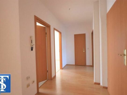 Schöne vermietete 3-Zimmer-ETW mit Balkon im 2. OG in Plauen (Zentrum)