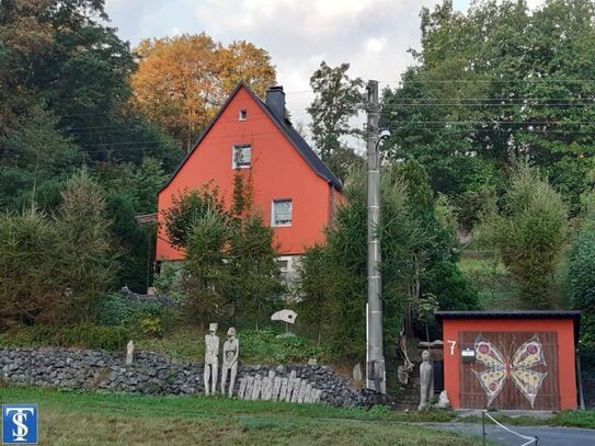 Ideal für Kunstliebhaber! Einfamilienhaus - evtl. als Ferienhaus / Atelier - mit Kunstwerken auf idyllischem Grundstück…