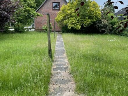 Grundstück mit Altbestand ins Hoisdorf! Verwirklichen Sie Ihren Traum vom Eigenheim!