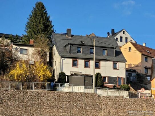 Viel Platz für wenig Geld - Ein- /Zweifamilienhaus in Kirchberg zu verkaufen! -
