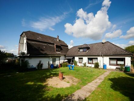 2 große Einfamilienhäuser in Malente | Lütt Immobilien Kiel | Provisionsfrei für den Käufer