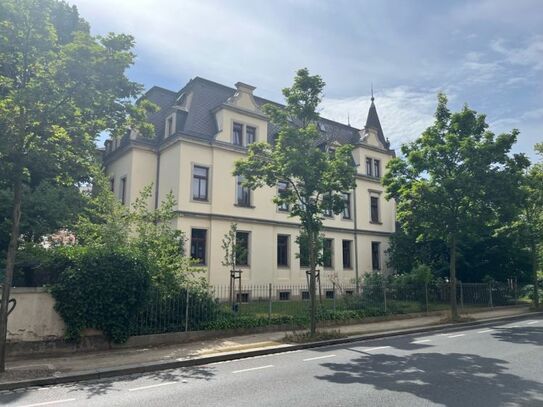 Attraktive Familienwohnung im EG mit Terrasse und Garten in bester Lage in Dresden-Striesen