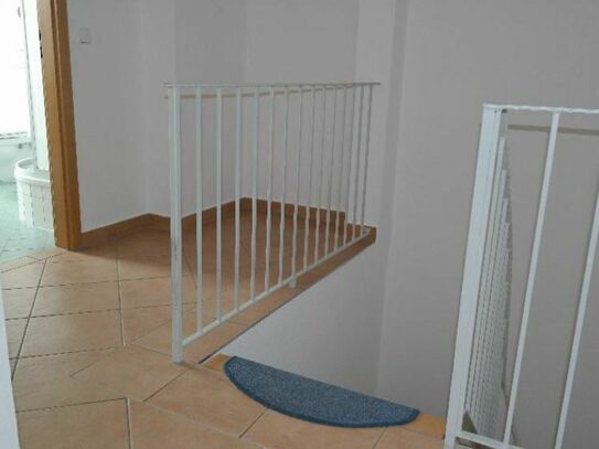 3 Zimmer DG Maisonette mit Balkon Wanne und Dusche