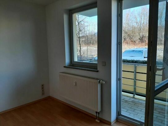 Kleine 1-Raumwohnung mit Balkon im 1.Obergeschoss