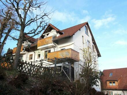 Charmante 3 Zimmer-Wohnung mit Terrasse und TG-Stellplatz in ruhiger Lage von Bräunlingen!